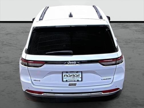 2023 Jeep Grand Cherokee Laredo
