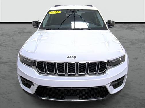 2023 Jeep Grand Cherokee Laredo