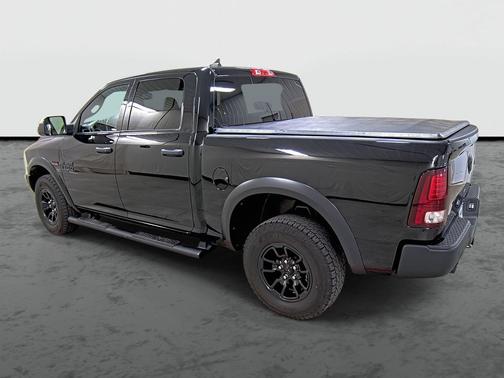 2024 RAM 1500 Classic Warlock Crew Cab 4x4 5'7' Box