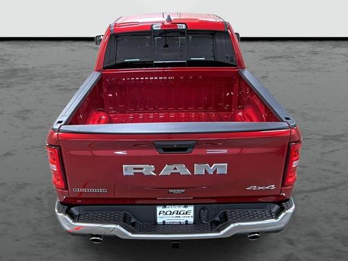 Molten Red Pearlcoat 2026 RAM 1500 Big Horn/Lone Star