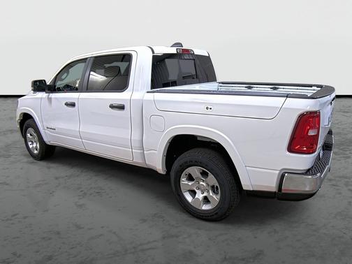 Bright White Clearcoat 2026 RAM 1500 Big Horn/Lone Star