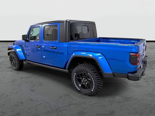 2026 Jeep Gladiator Willys 4x4