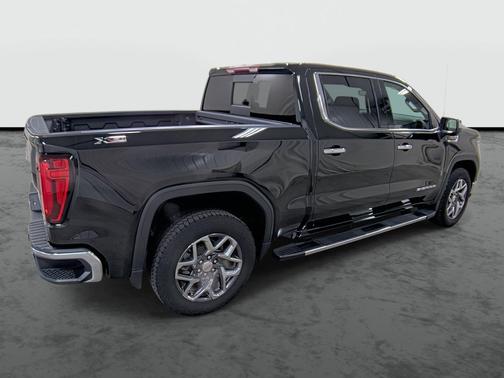 Onyx Black 2024 GMC Sierra 1500 SLT