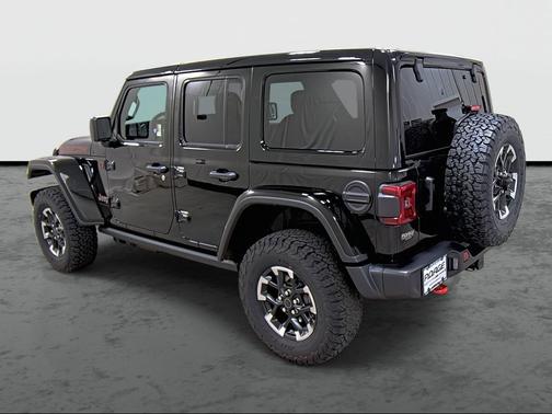 Black Clearcoat 2026 Jeep Wrangler Rubicon