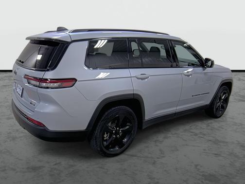 Silver Zynith 2023 Jeep Grand Cherokee L Altitude