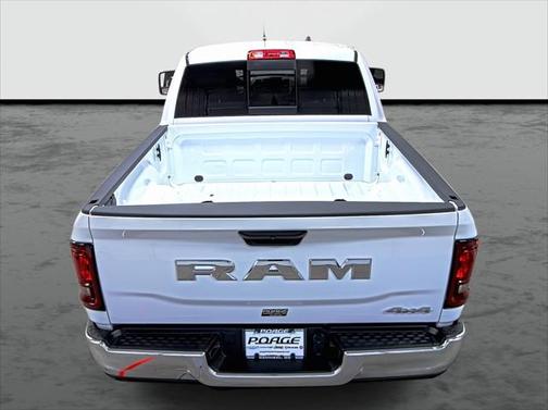 2025 RAM 2500 Tradesman Crew Cab 4x4 6'4' Box