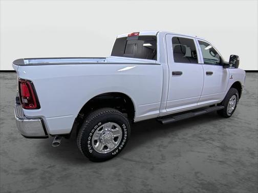 2025 RAM 2500 Tradesman Crew Cab 4x4 6'4' Box