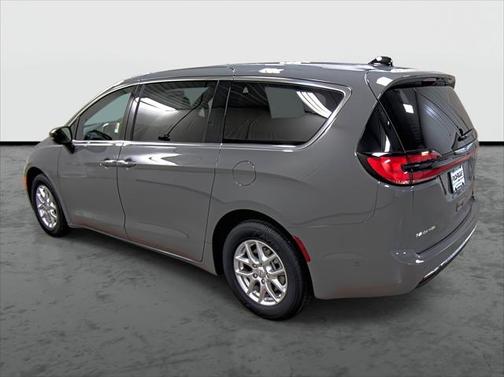 2025 Chrysler Pacifica L