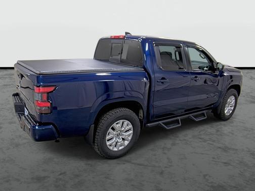 Deep Blue Pearl 2022 Nissan Frontier SV