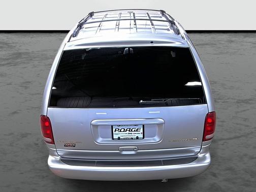 1999 Chrysler Town & Country LX