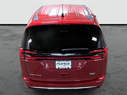 Red Hot Pearlcoat 2026 Chrysler Pacifica L