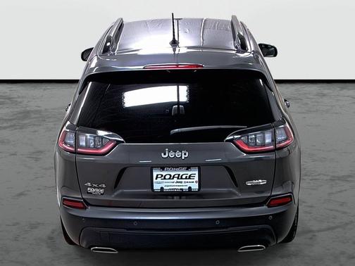 2022 Jeep Cherokee Latitude Lux