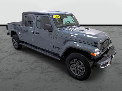 Anvil Clearcoat 2025 Jeep Gladiator Sport S