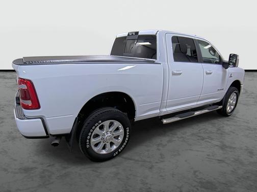2023 RAM 2500 Laramie Crew Cab 4x4 6'4' Box