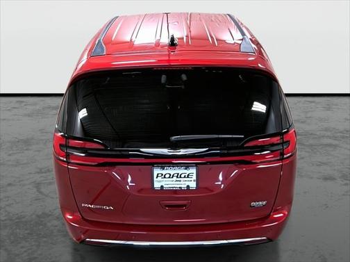 2025 Chrysler Pacifica L