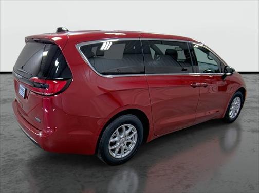 2025 Chrysler Pacifica L