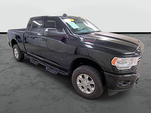 2019 RAM 2500 Big Horn Crew Cab 4x4 6'4' Box
