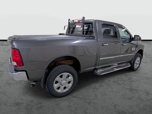 Granite Crystal Metallic Clearcoat 2016 RAM 2500 Big Horn