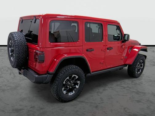 Firecracker Red Clearcoat 2026 Jeep Wrangler Rubicon