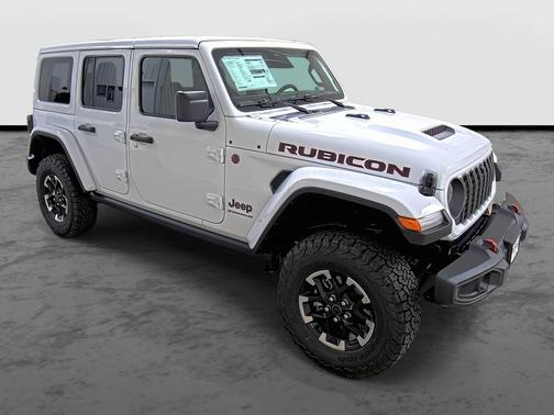 Bright White Clearcoat 2027 Jeep Wrangler Rubicon