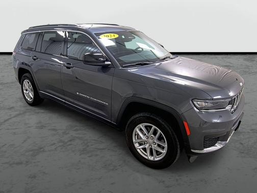 Baltic Gray Metallic Clearcoat 2024 Jeep Grand Cherokee L Laredo