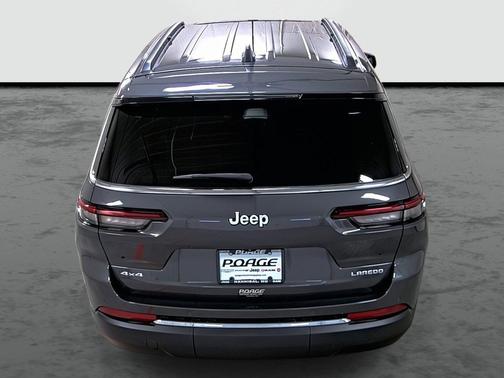 Baltic Gray Metallic Clearcoat 2024 Jeep Grand Cherokee L Laredo