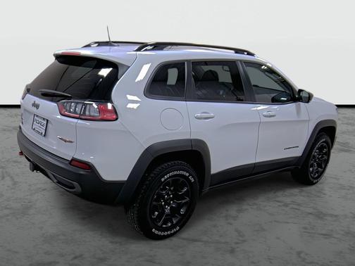 Bright White Clearcoat 2022 Jeep Cherokee Trailhawk