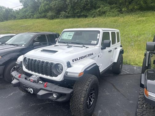 Bright White Clearcoat 2026 Jeep Wrangler Rubicon