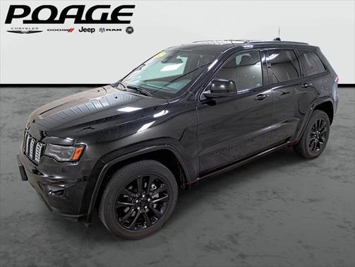 2022 Jeep Grand Cherokee Laredo