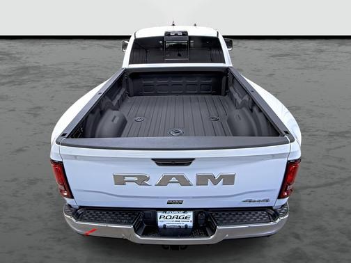 2025 RAM 3500 Tradesman Crew Cab 4x4 8' Box