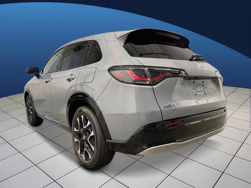 Urban Gray Pearl 2027 Honda HR-V EX-L