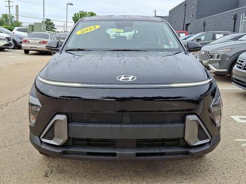 2024 Hyundai KONA SE