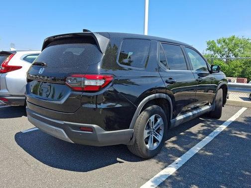 Crystal Black Pearl 2024 Honda Pilot EX-L
