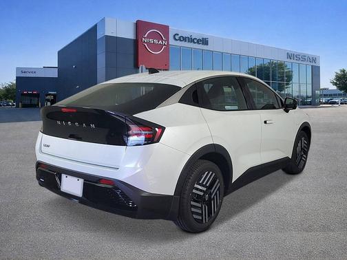 Everest White Pearl Tricoat 2026 Nissan Leaf SV+