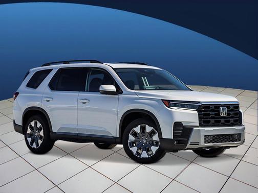 Platinum White Pearl 2026 Honda Pilot Touring 8-Passenger