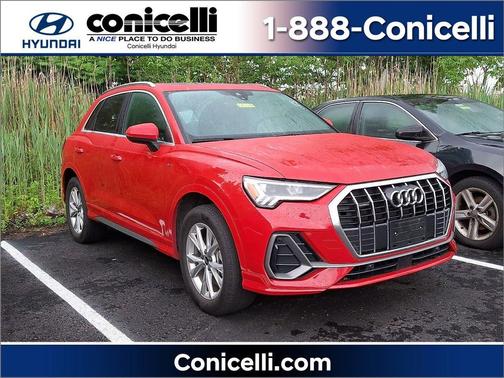 Progressive Red Metallic 2025 Audi Q3 Premium 45 TFSI S line quattro Tiptronic