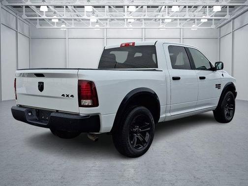 2024 RAM 1500 Classic Warlock Crew Cab 4x4 5'7' Box