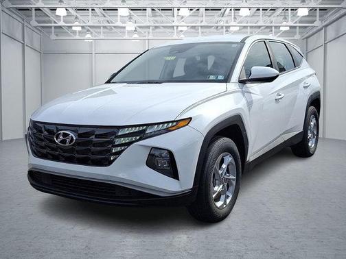 2023 Hyundai TUCSON SE