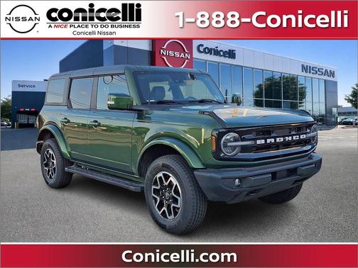 Eruption Green Metallic 2023 Ford Bronco Outer Banks