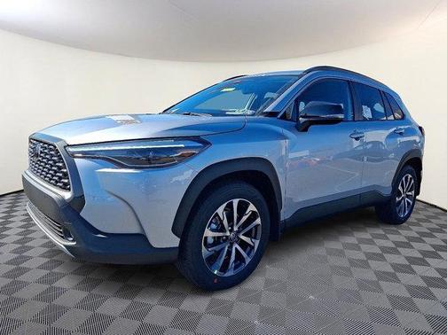 2025 Toyota Corolla Cross XLE