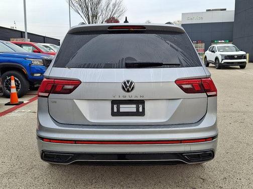 2023 Volkswagen Tiguan 2.0T SE R-Line Black