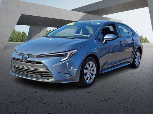 2025 Toyota Corolla Hybrid LE