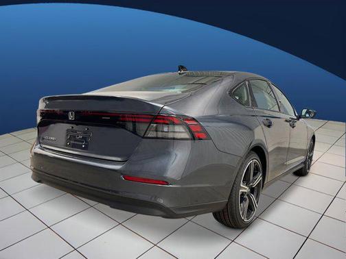 Meteorite Gray Metallic 2026 Honda Accord SE