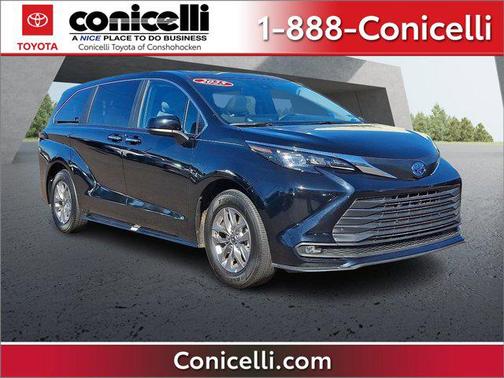 2025 Toyota Sienna XLE