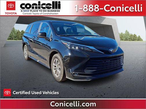 2025 Toyota Sienna XLE