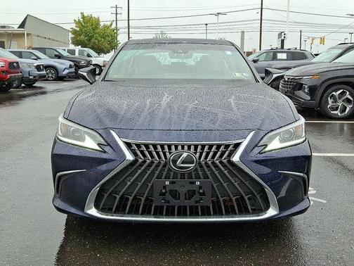 2022 Lexus ES 250 Base