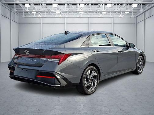 Ecotronic Gray 2025 Hyundai ELANTRA SEL