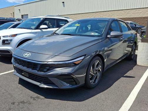 Ecotronic Gray 2025 Hyundai ELANTRA SEL
