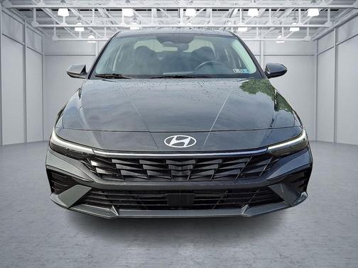Ecotronic Gray 2025 Hyundai ELANTRA SEL