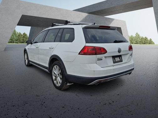 2017 Volkswagen Golf Alltrack TSI SE